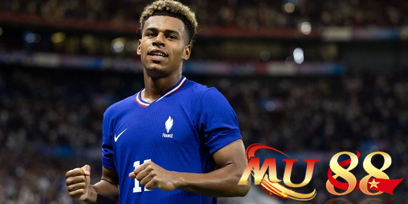 Désiré Doué - Vũ khí trẻ của Les Bleus