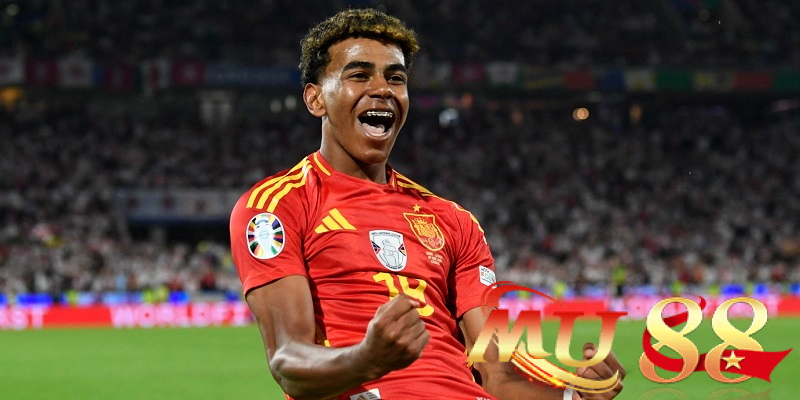 Ngôi sao World Cup 2026: Vũ điệu cuối hay sao trẻ lên ngôi 3 Lamine Yamal - Viên ngọc trẻ của Tây Ban Nha